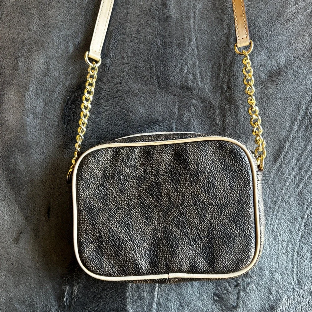 Michael Kors Monogram‎ Camera Crossbody Bag Gold Chain Beige Trim